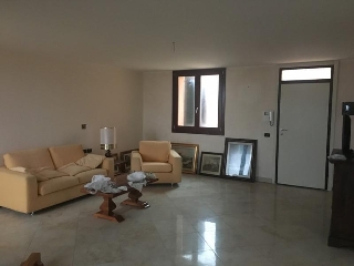 zoom immagine (Casa a schiera, soggiorno, 3 camere, zona Santa Paola - Castiglione)