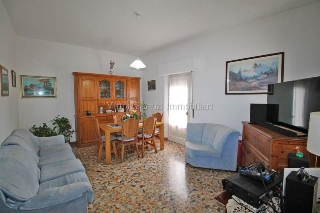 zoom immagine (Appartamento 150 mq, soggiorno, 3 camere, zona Montepulciano Capoluogo)
