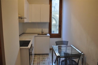 zoom immagine (Appartamento 65 mq, soggiorno, 1 camera, zona Libertà  / Savonarola)